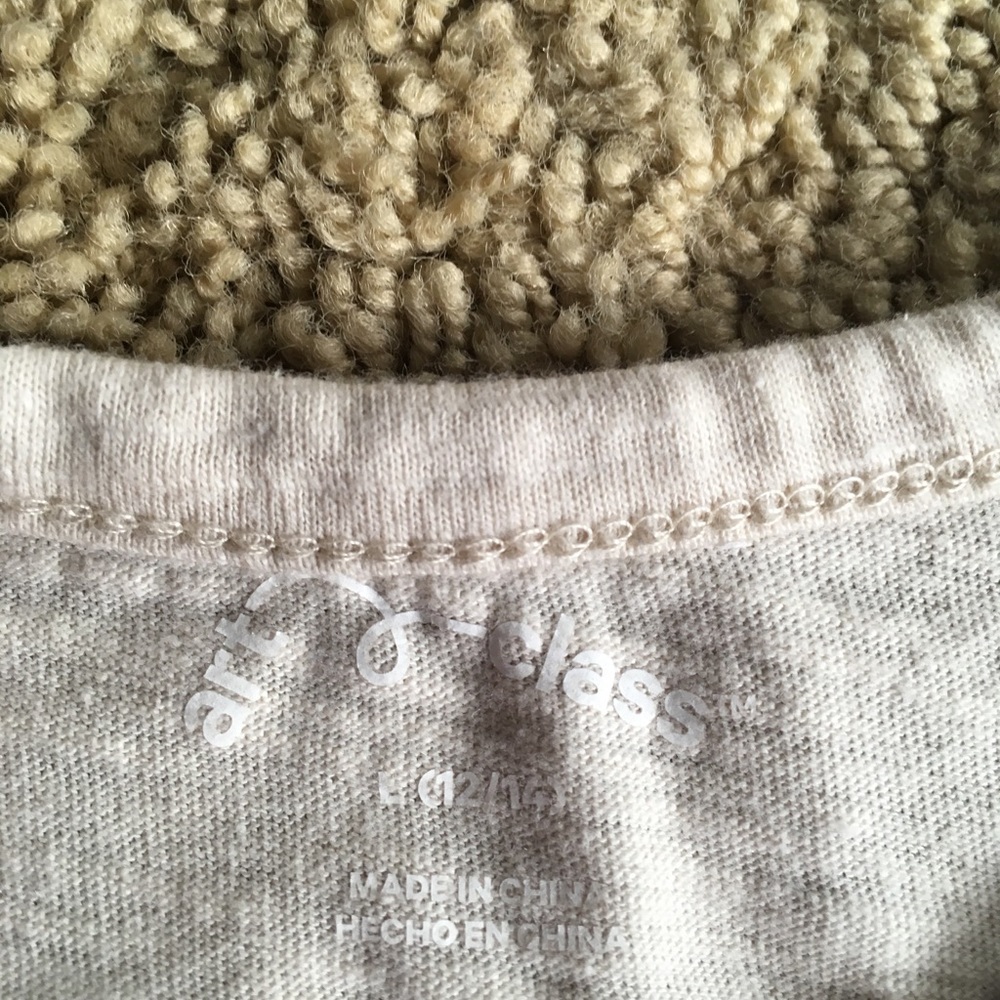 an art class long length tee